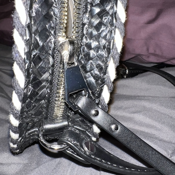 Rebecca Minkoff Straw Circle Cross Body Blue Multi Color Bag - Picture 12 of 16